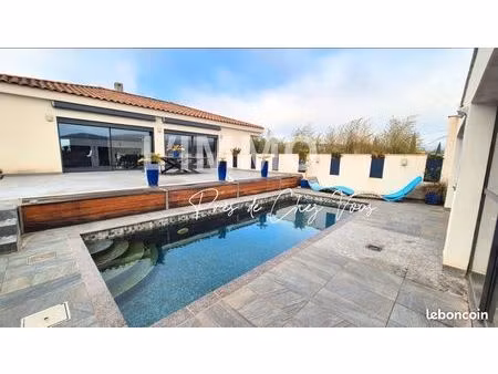 maison 5 pièces 230 m²
