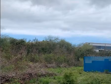 terrain nu – la possession – 5 800 m²