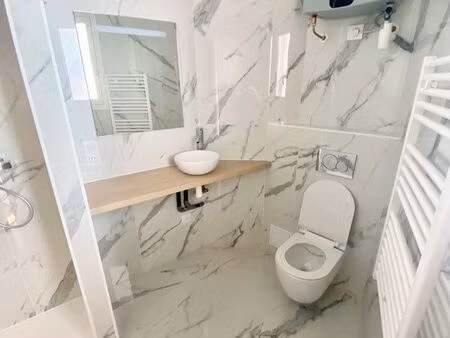 beau studio rénové 18m2