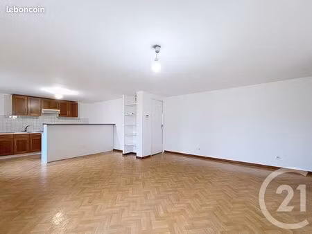 appartement 4 pièces 92 m²