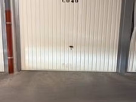 box à vendre ( blancarde - st barnabé)