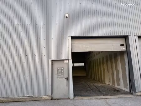 particulier loue local commercial ou professionnel de 280 m2 - 8 rue des vallières nord - 