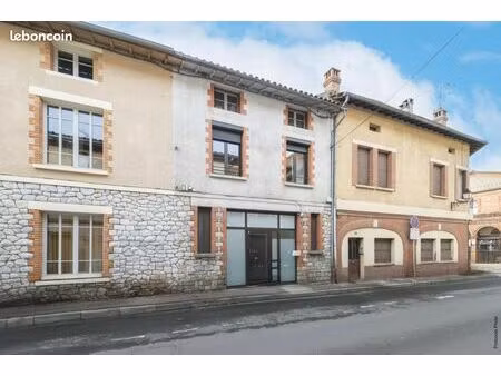 immeuble 7 pièces 206 m²