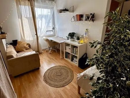 studio meublé au pied du tramway