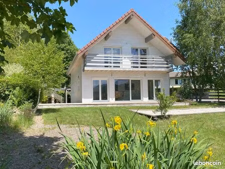 superbe chalet au calme proche la bresse-piscine-sauna-aire/jeux-terrain de petanque-kota 