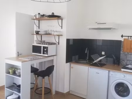 studio meublé entièrement rénové