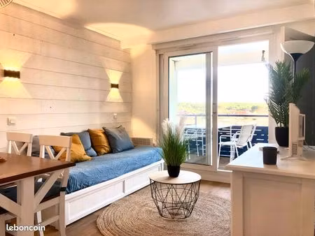 ravissant t2 bleu marine - proche de l’océan