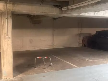 location places de parking en sous sol