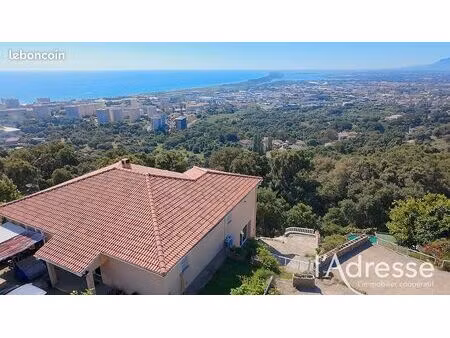 maison 4 pièces 180 m²