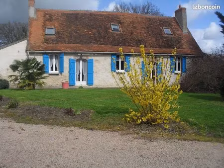 corps de ferme entierement renove a 5mn a 71