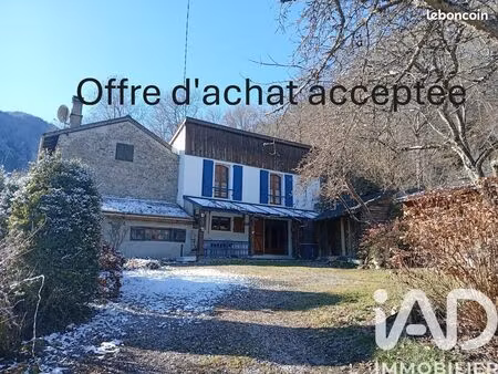 maison 6 pièces 107 m²