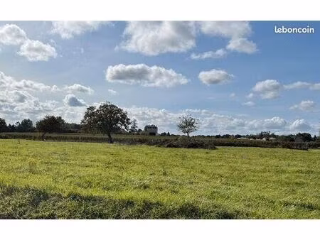 terrain 1 219 m² val de livenne