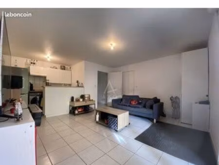 appartement t2 41m2 avec terrasse