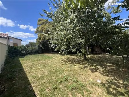 terrain 300 m² frouzins