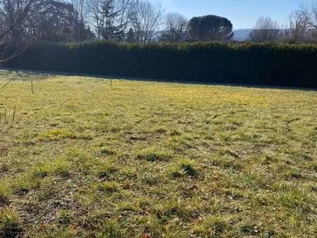 terrain 1 980 m² noe