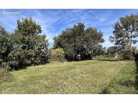 terrain 700 m² seysses