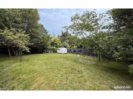 terrain 800 m² cursan