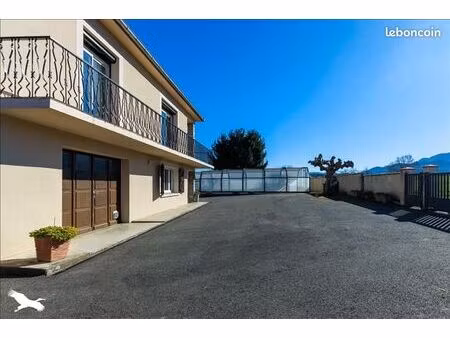 maison 6 pièces 187 m²