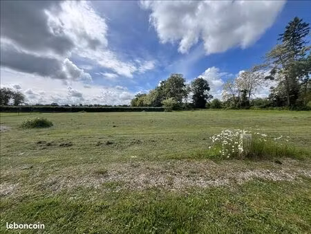 terrain 1 049 m² ainay le vieil