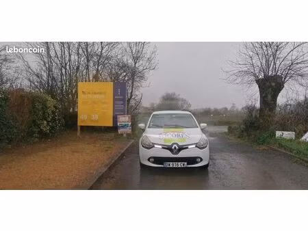 terrain 465 m² saint laurent de la plaine