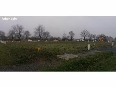 terrain 535 m² saint laurent de la plaine