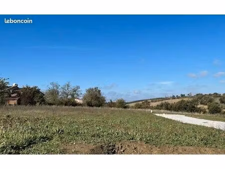 terrain 1 500 m² lanta