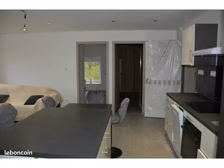 superbe appartement t3 etalans