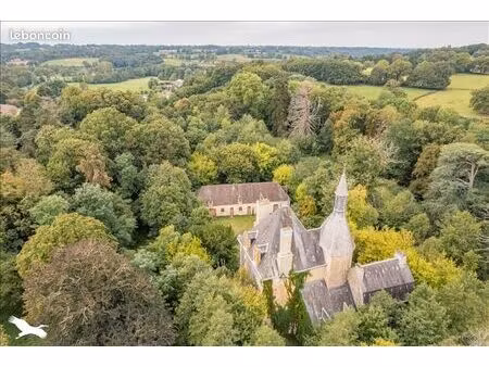 château 11 pièces 600 m²