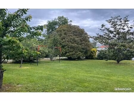 terrain 763 m² sadirac