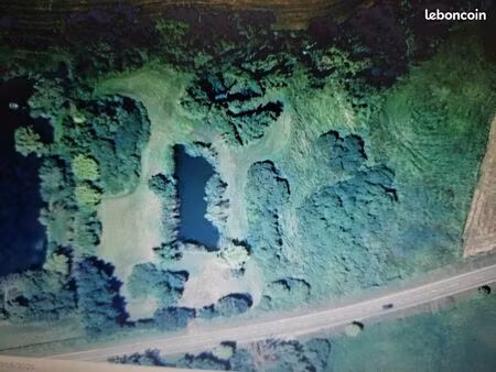 vends terrain de loisir avec etang
