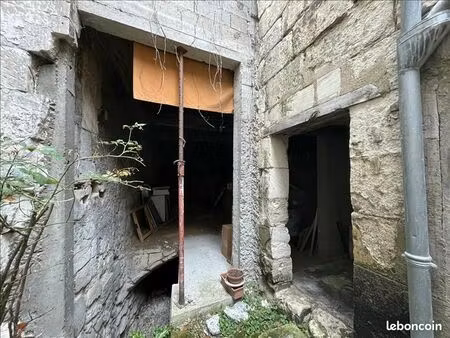 immeuble 100 m² loches