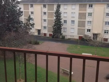 a vendre appartement t7 sur saumur 49490