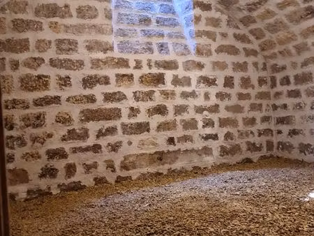cave rénovée  saine et bien ventilée