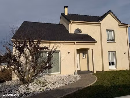 maison 8 pièces 198 m²