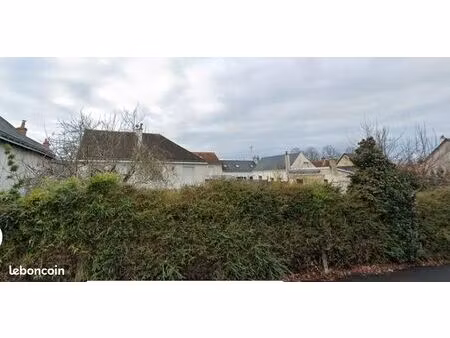 terrain 180 m² tours