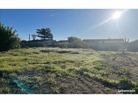 terrain 550 m² margaux cantenac