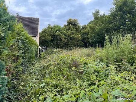 terrain 1 068 m² monneville