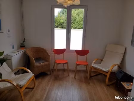 cabinet dans centre paramédical