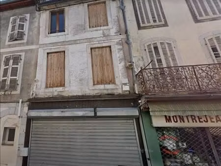 immeuble 97 m² montrejeau