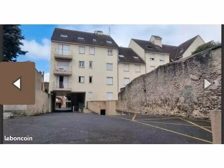 apparemment proche gare