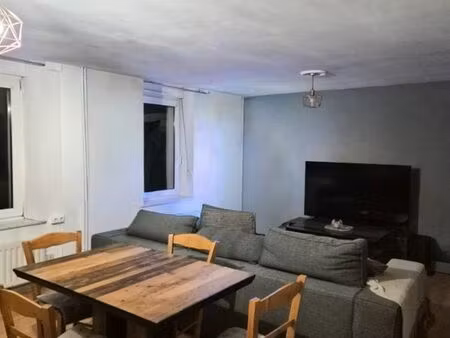 frontière luxembourg – f3 traversant  2 parkings  jardin