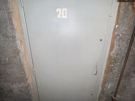 à louer : espace de stockage (cave) 6 2 m² sécurisée – rue irvoy – grenoble