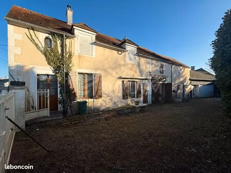 propriété 6 pièces 121 m²