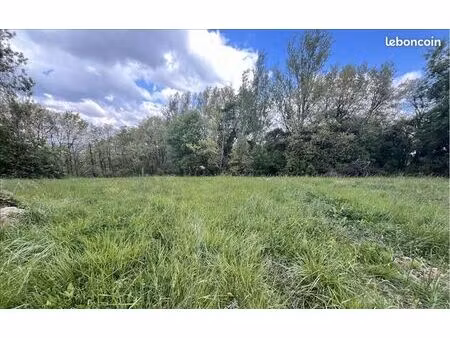 terrain 3 300 m² lasserre pradere