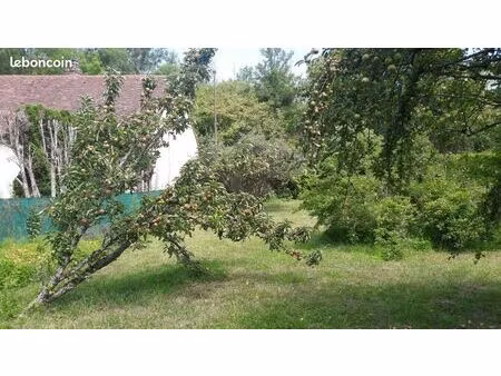 vends terrain constructible 1 283 m²