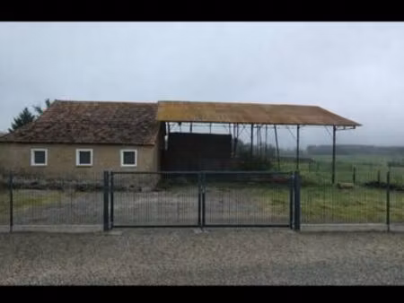 hangar dépôt bureau