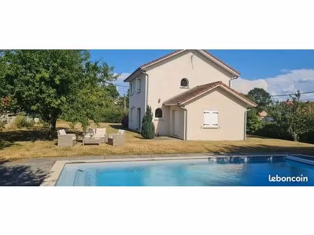 maison 6 pièces 145 m²