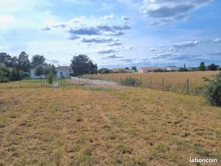 terrain constructible viabilisé 650 m² – environnement calme – roquefort (47310)