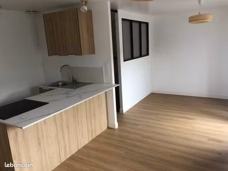 studio avec coin chambre