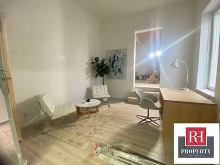 saint job: bureau neuf  après profonde rénovation